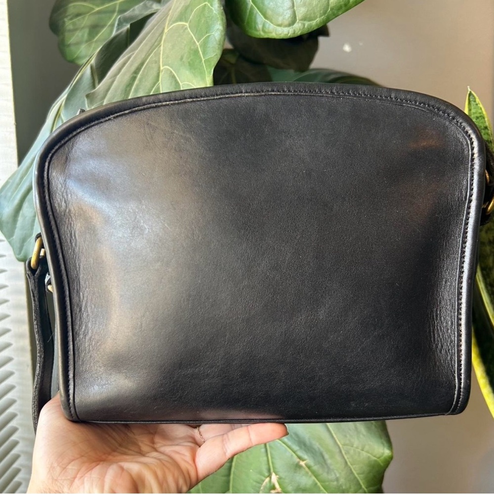 Vintage Coach Black 1997 Metropolis Crossbody Bag